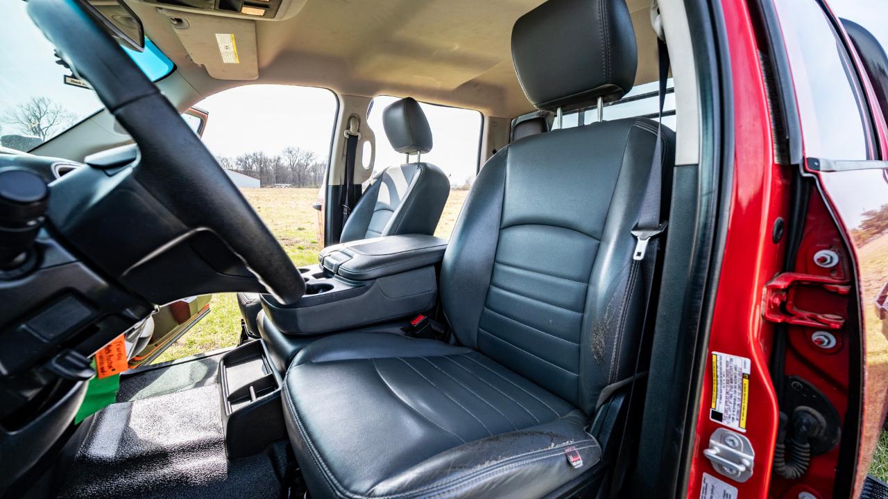 RAM 5500 Crew Cab SWB 2WD DRW 2016