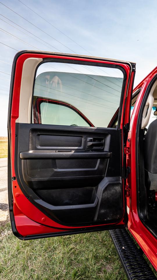 RAM 5500 Crew Cab SWB 2WD DRW 2016