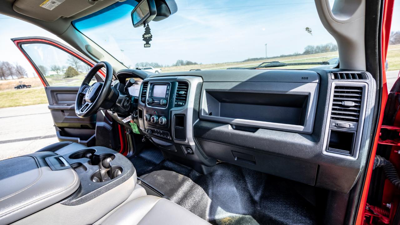 RAM 5500 Crew Cab SWB 2WD DRW 2016