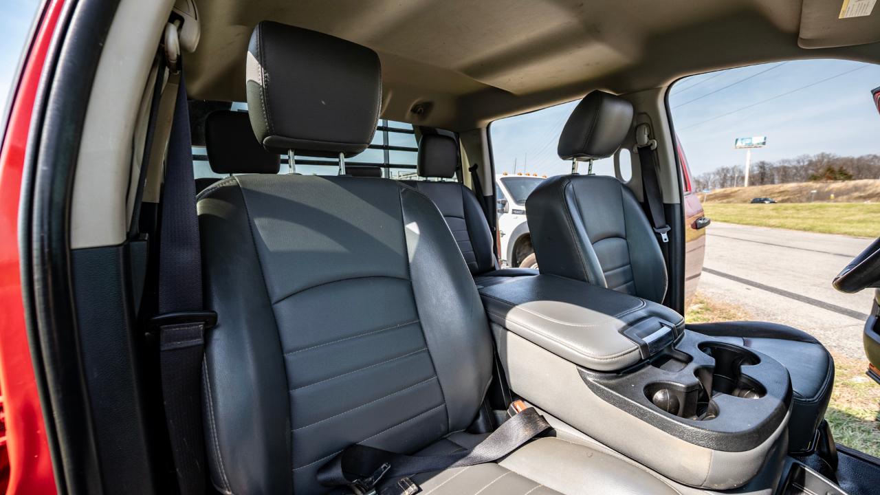 RAM 5500 Crew Cab SWB 2WD DRW 2016