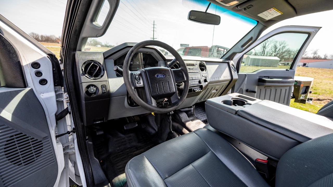 Ford F-550 SuperCab DRW 4WD 2016