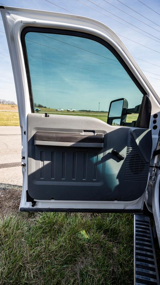 Ford F-550 SuperCab DRW 4WD 2016