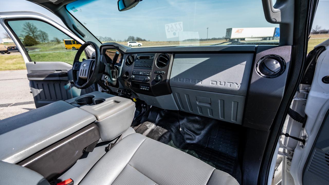 Ford F-550 SuperCab DRW 4WD 2016