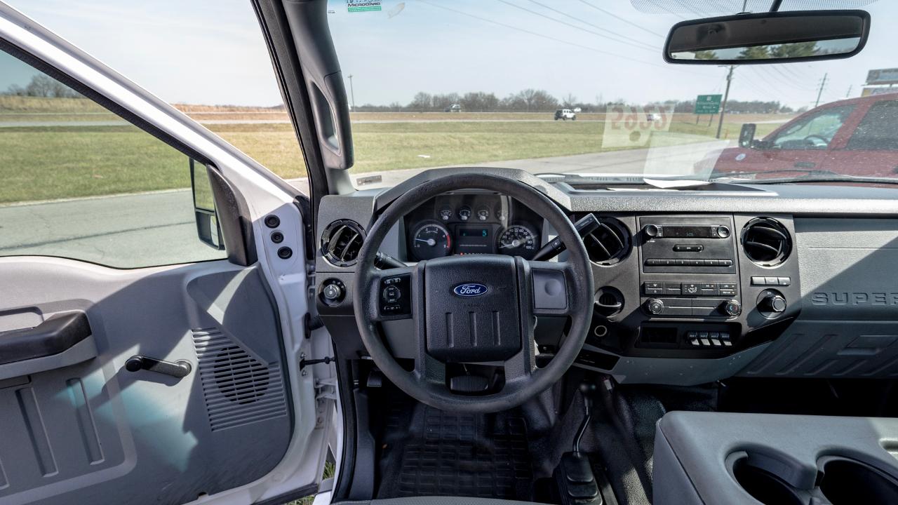 Ford F-550 SuperCab DRW 4WD 2016