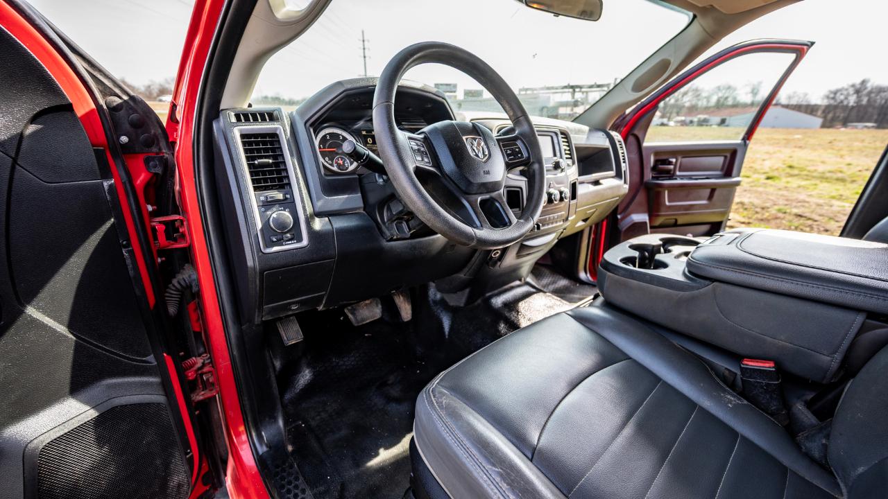 RAM 5500 Crew Cab SWB 2WD DRW 2018