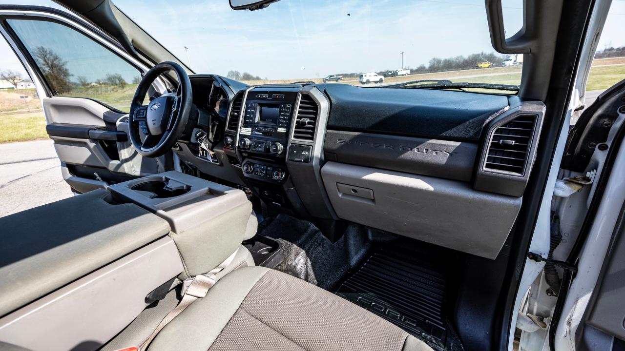 Ford F-550 SuperCab DRW 4WD 2017