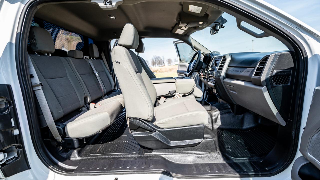 Ford F-550 SuperCab DRW 4WD 2017