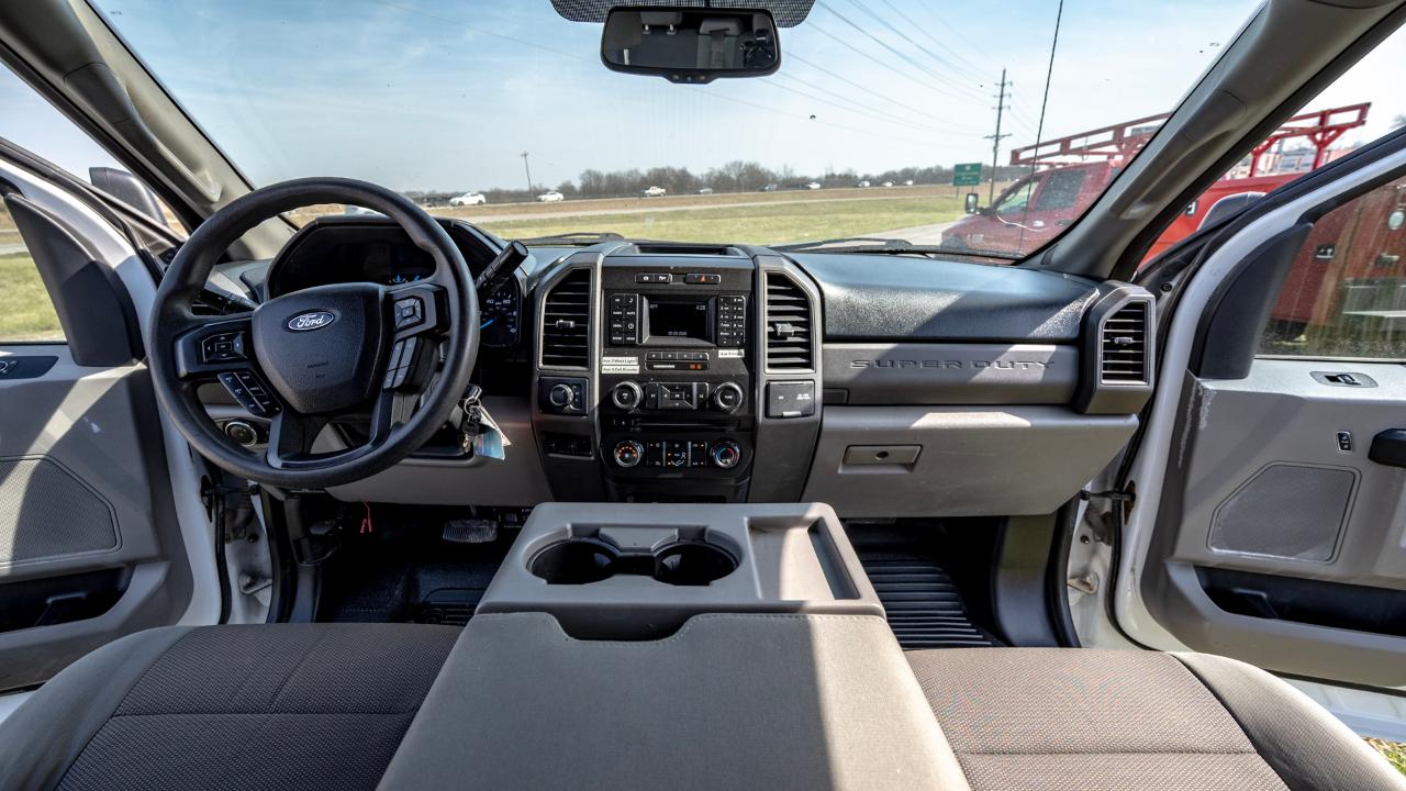 Ford F-550 SuperCab DRW 4WD 2017