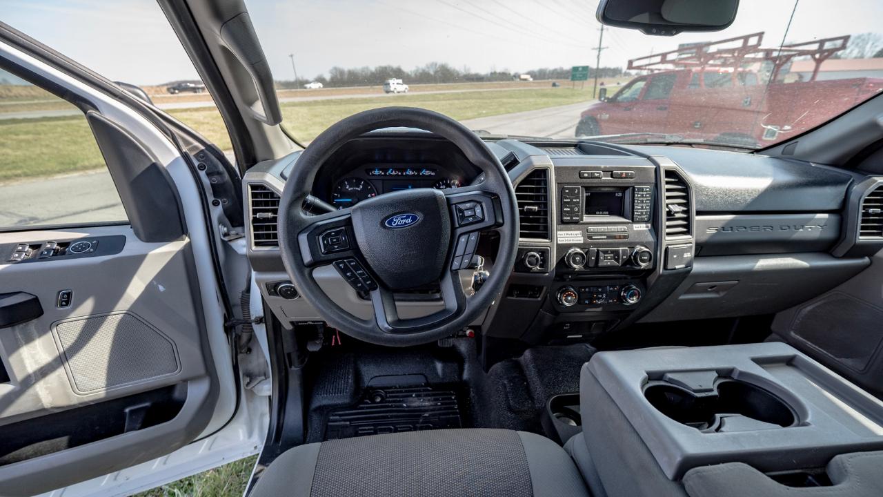 Ford F-550 SuperCab DRW 4WD 2017