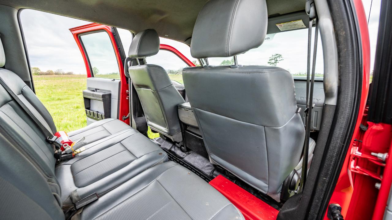 Ford F-550 Crew Cab DRW 2WD 2015