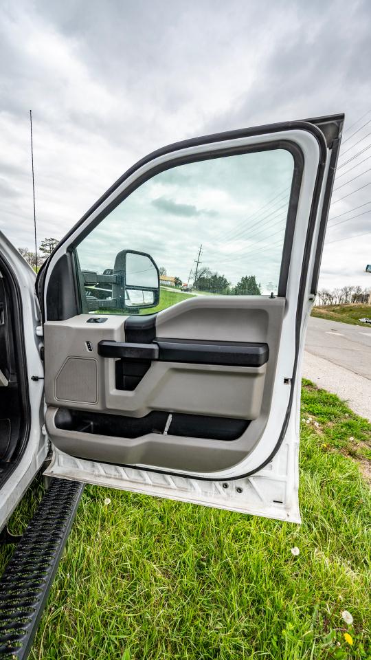 Ford F-550 Regular Cab DRW 4WD 2019