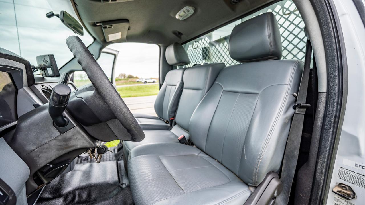 Ford F-550 Regular Cab DRW 4WD 2015