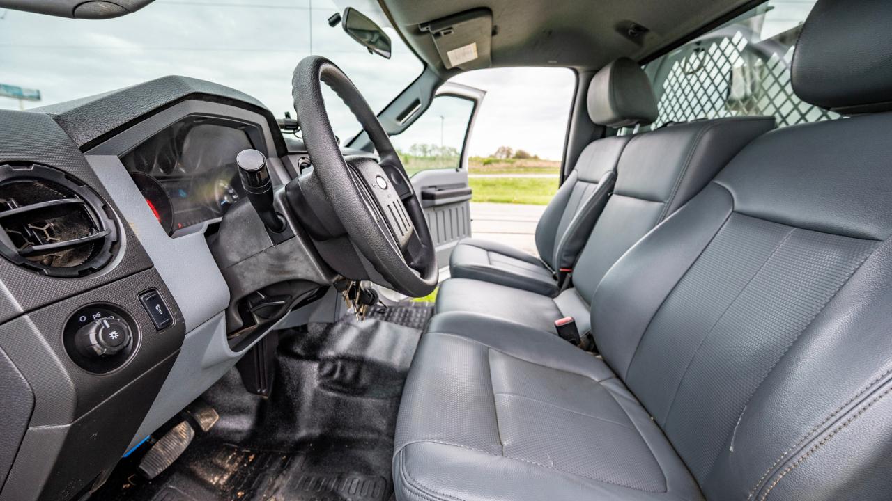 Ford F-550 Regular Cab DRW 4WD 2015