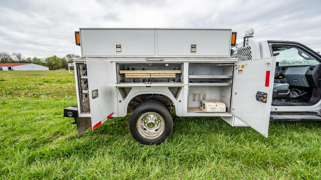 Ford F-550 Regular Cab DRW 4WD 2015