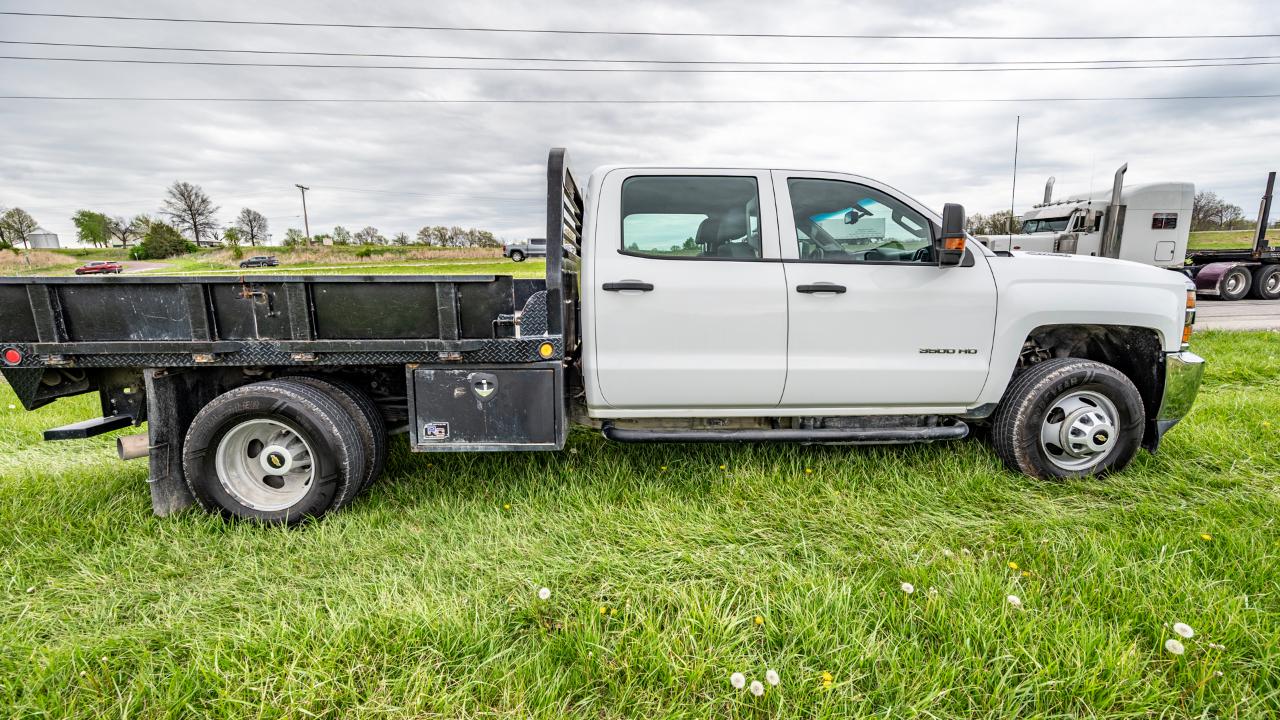 Chevrolet Silverado 3500HD Work Truck Crew Cab 4WD 2016