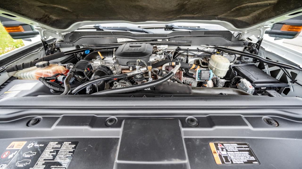 Chevrolet Silverado 3500HD Work Truck Crew Cab 4WD 2016