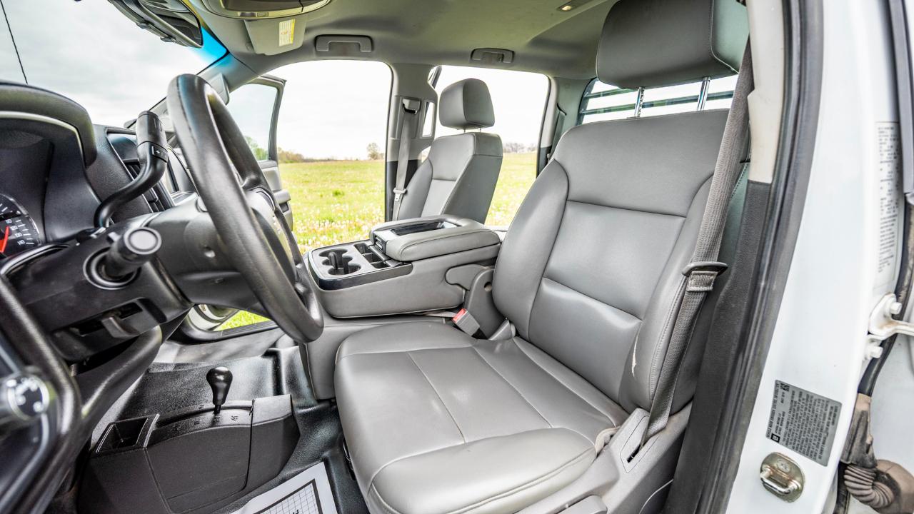 Chevrolet Silverado 3500HD Work Truck Crew Cab 4WD 2016