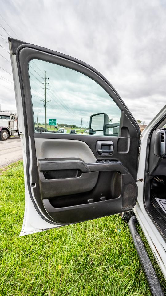 Chevrolet Silverado 3500HD Work Truck Crew Cab 4WD 2016