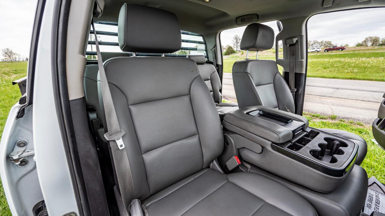 Chevrolet Silverado 3500HD Work Truck Crew Cab 4WD 2016