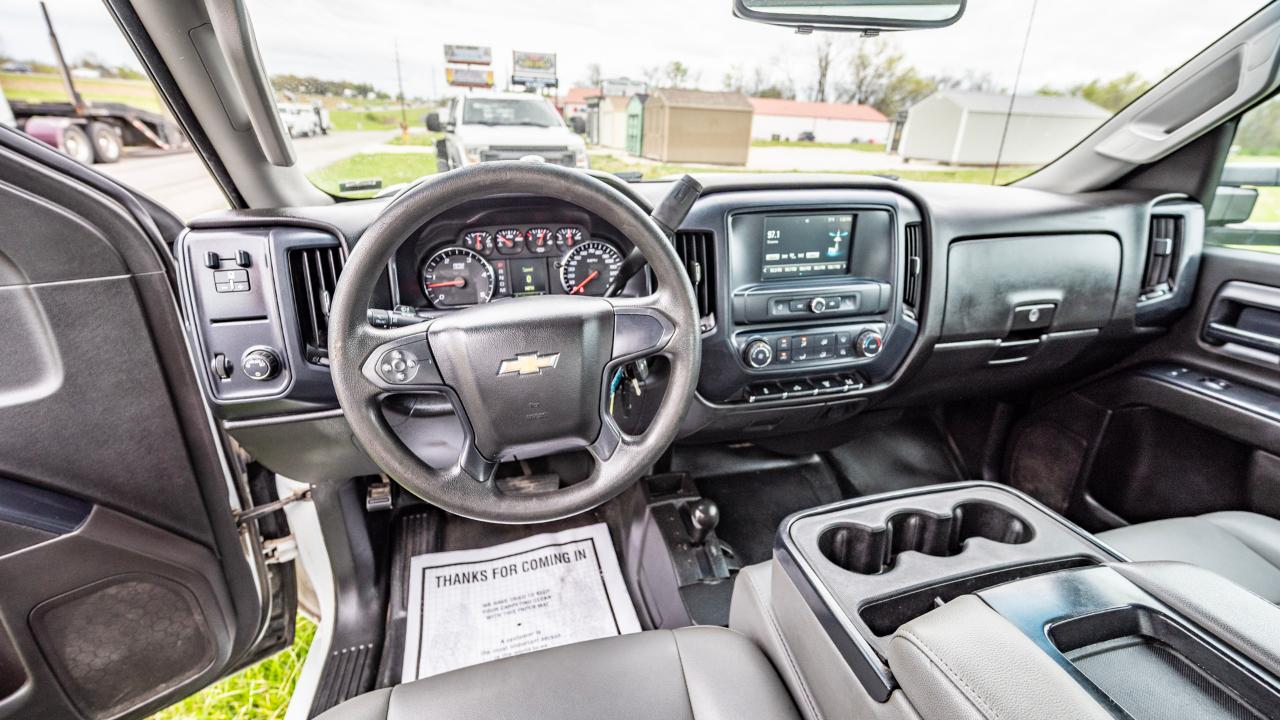 Chevrolet Silverado 3500HD Work Truck Crew Cab 4WD 2016