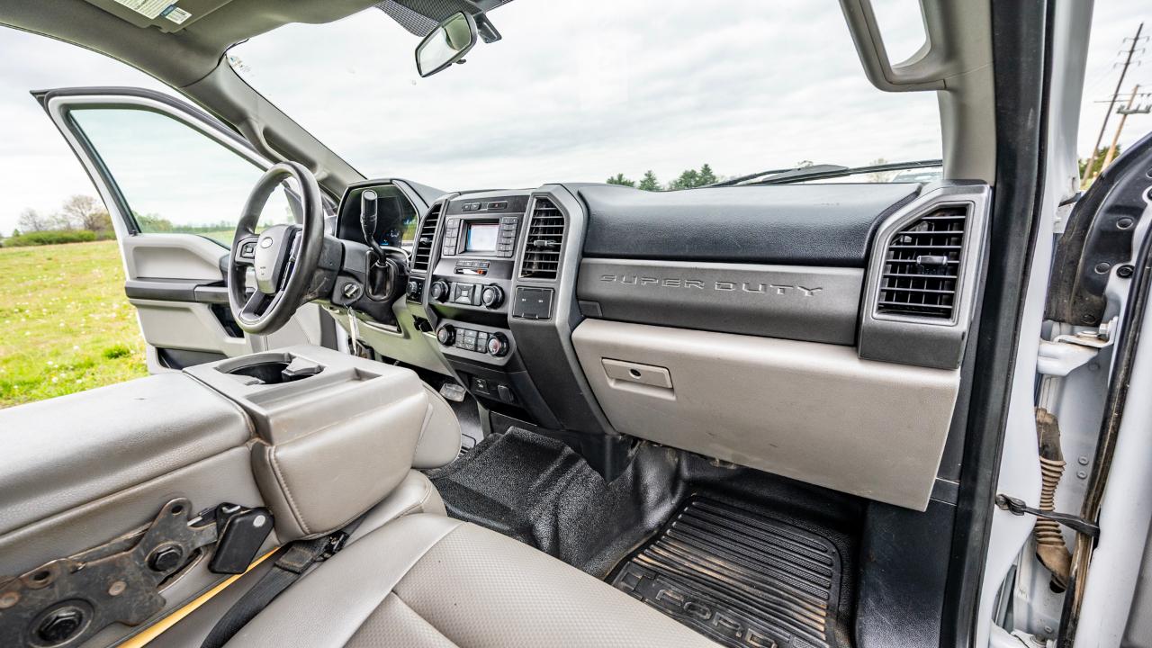 Ford F-450 SD Crew Cab DRW 4WD 2021