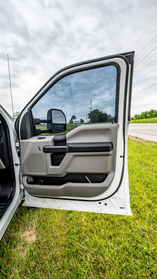 Ford F-550 Crew Cab DRW 4WD 2019