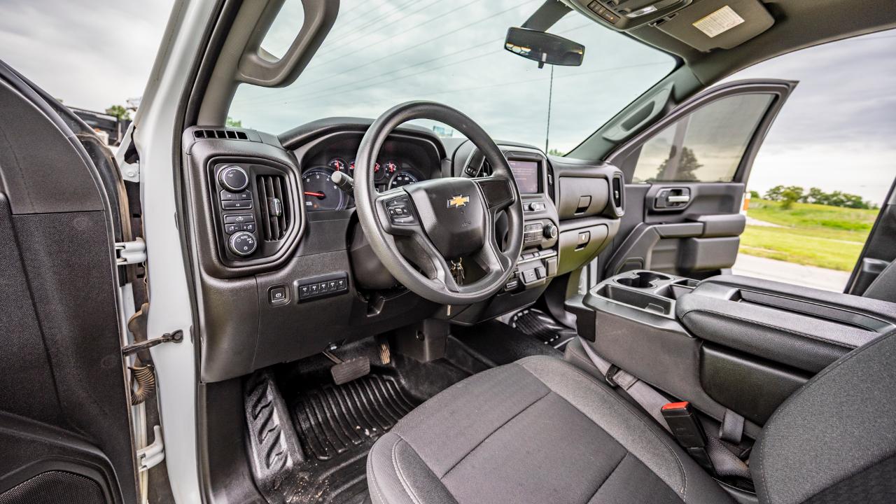 Chevrolet Silverado 3500HD Work Truck Crew Cab 4WD 2023