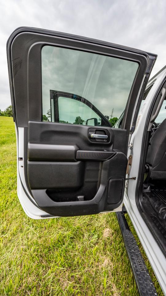 Chevrolet Silverado 3500HD Work Truck Crew Cab 4WD 2023