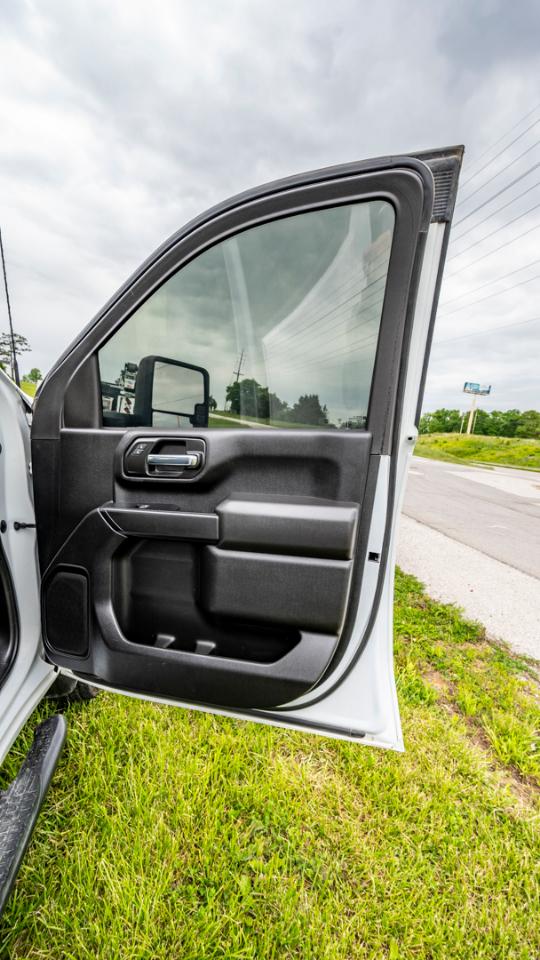 Chevrolet Silverado 3500HD Work Truck Crew Cab 4WD 2023