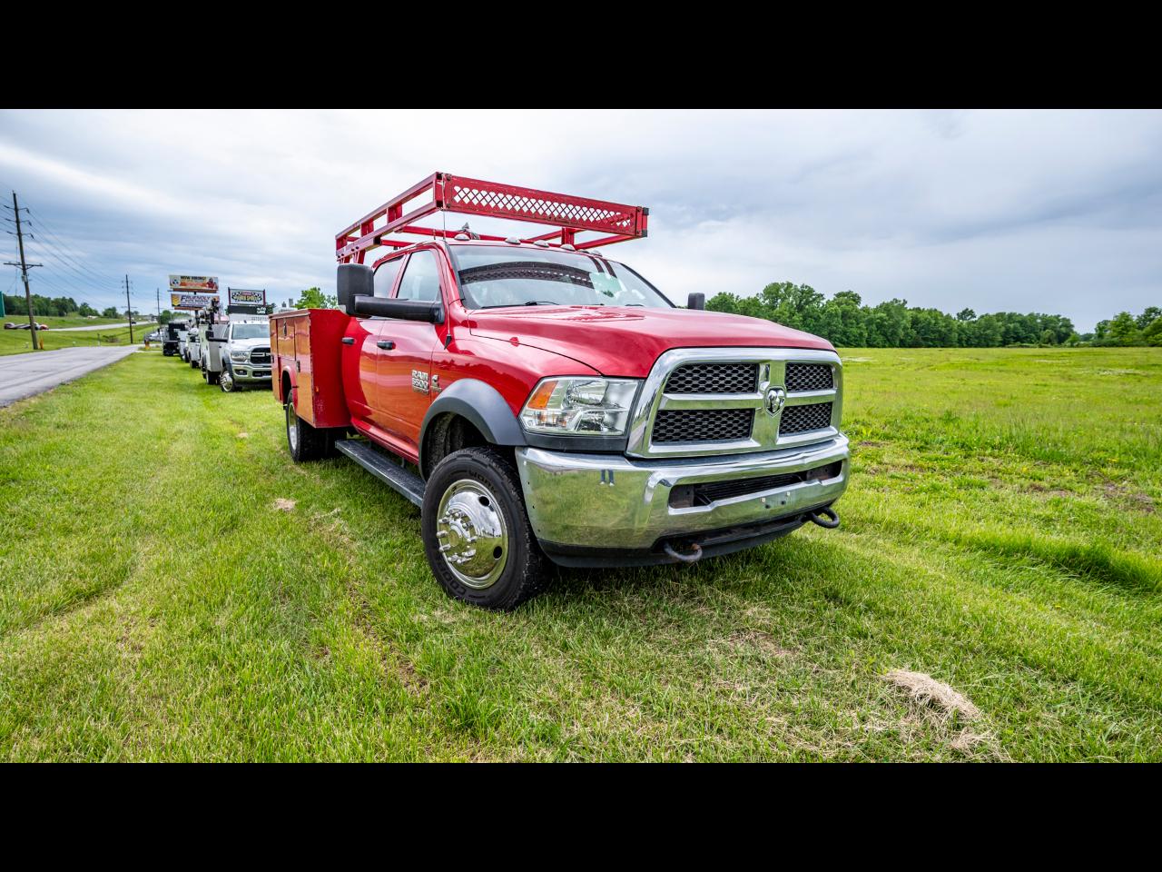 RAM 5500 Crew Cab SWB 4WD DRW 2017