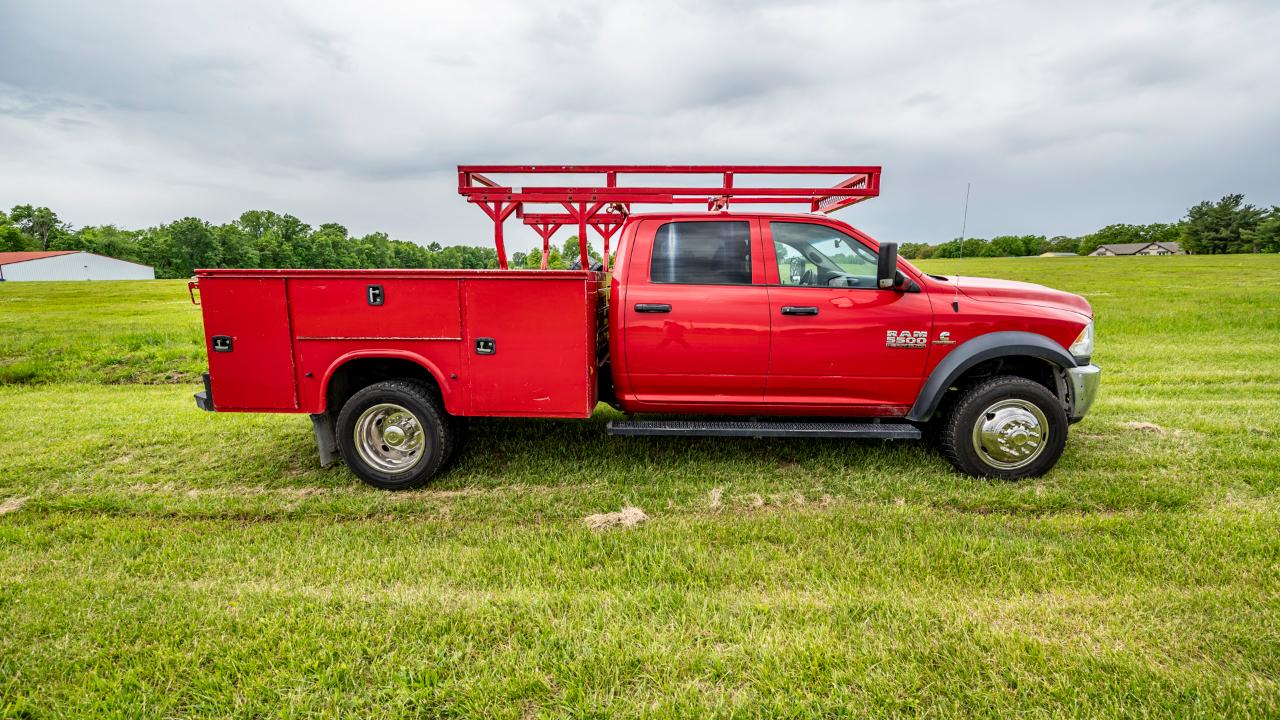 RAM 5500 Crew Cab SWB 4WD DRW 2017
