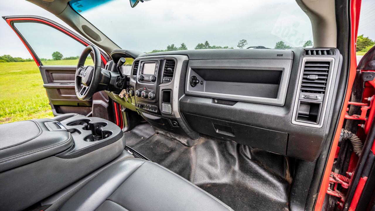 RAM 5500 Crew Cab SWB 4WD DRW 2017