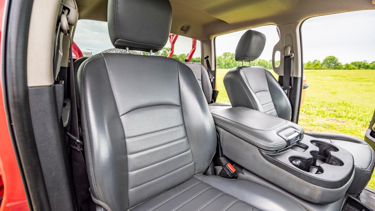 RAM 5500 Crew Cab SWB 4WD DRW 2017