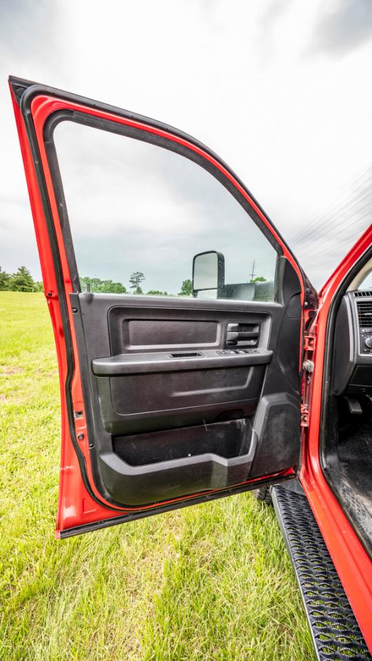 RAM 5500 Crew Cab SWB 4WD DRW 2017