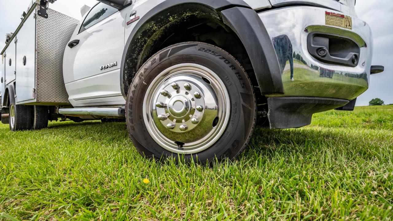 RAM 5500 Regular Cab 4WD DRW 2019