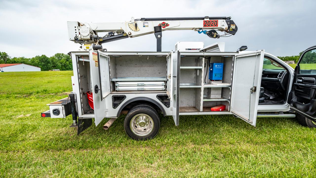 RAM 5500 Regular Cab 4WD DRW 2019