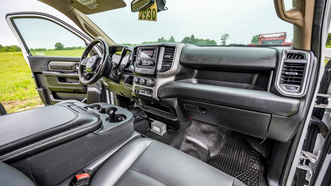 RAM 5500 Regular Cab 4WD DRW 2019