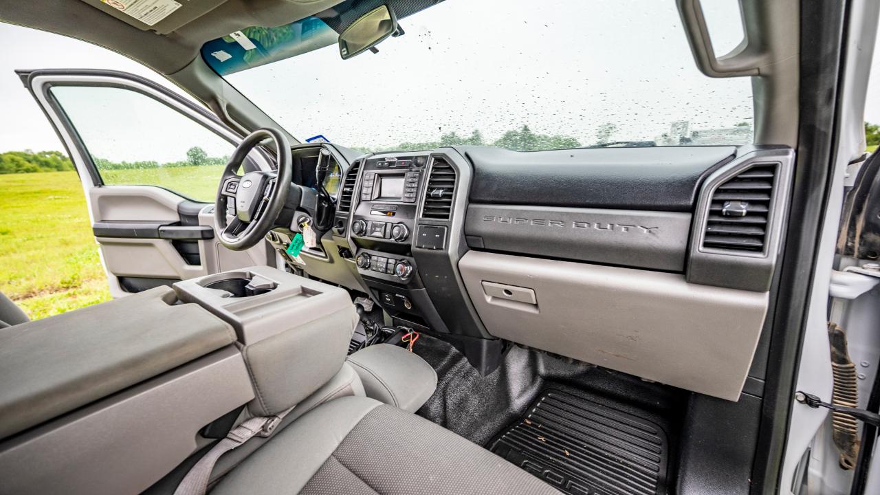 Ford F-550 Crew Cab DRW 4WD 2019