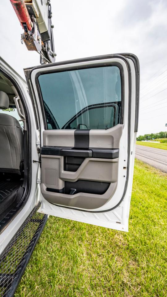 Ford F-550 Crew Cab DRW 4WD 2019