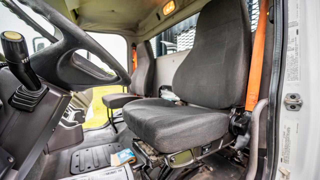 Freightliner M2  2013
