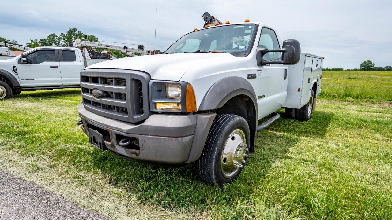 Ford F-550 Regular Cab 2WD DRW 2005