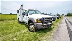 2005 Ford F-550 