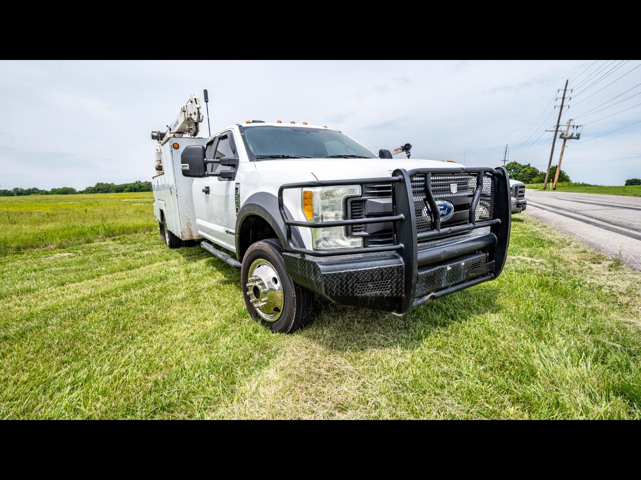 Ford F-550 SuperCab DRW 4WD 2017