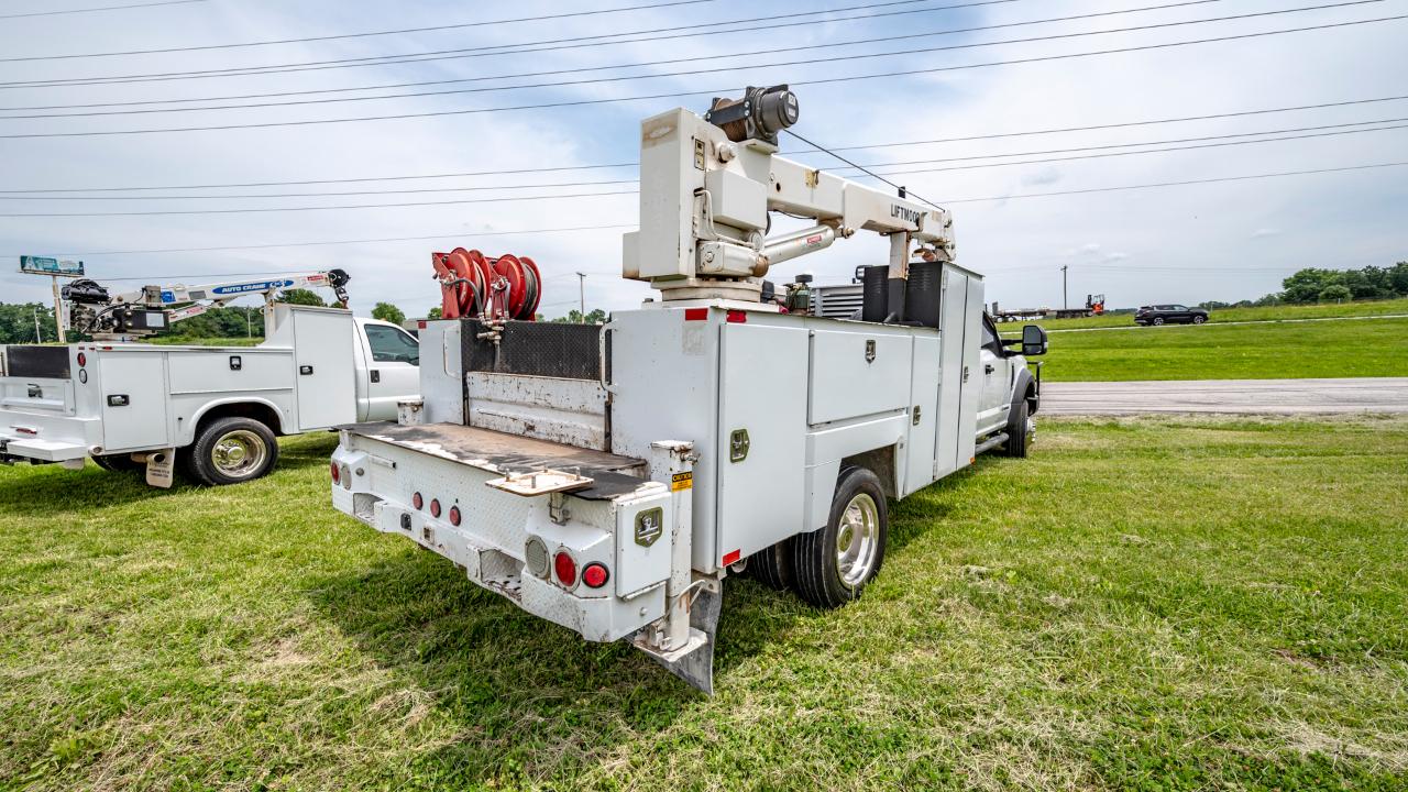 Ford F-550 SuperCab DRW 4WD 2017