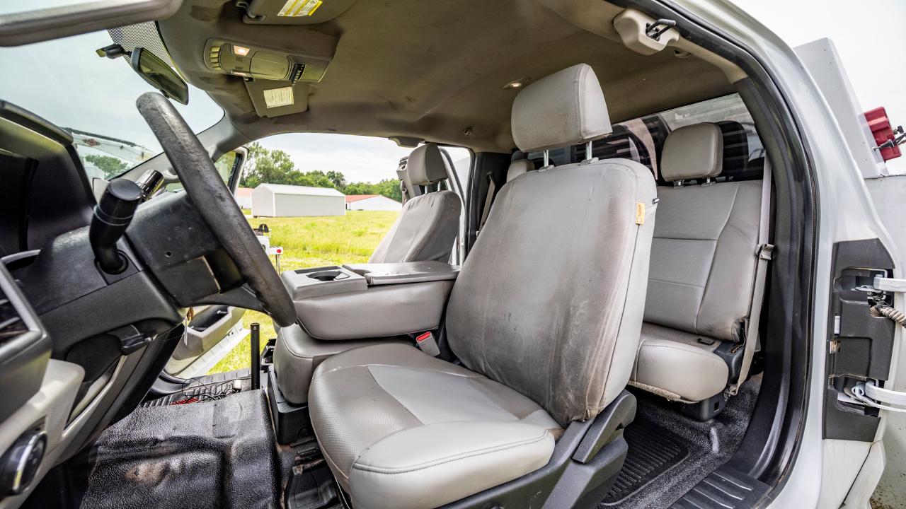 Ford F-550 SuperCab DRW 4WD 2017