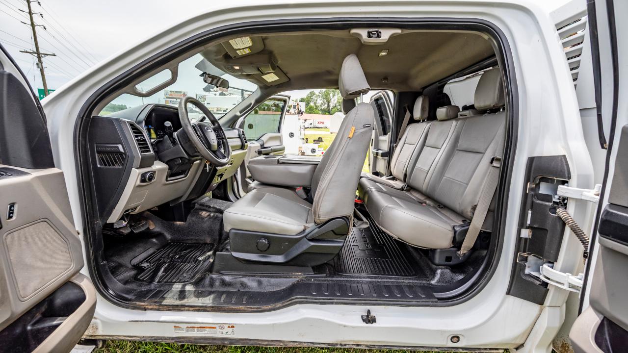Ford F-550 SuperCab DRW 4WD 2017