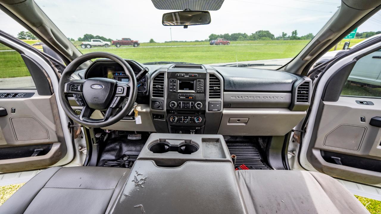 Ford F-550 SuperCab DRW 4WD 2017