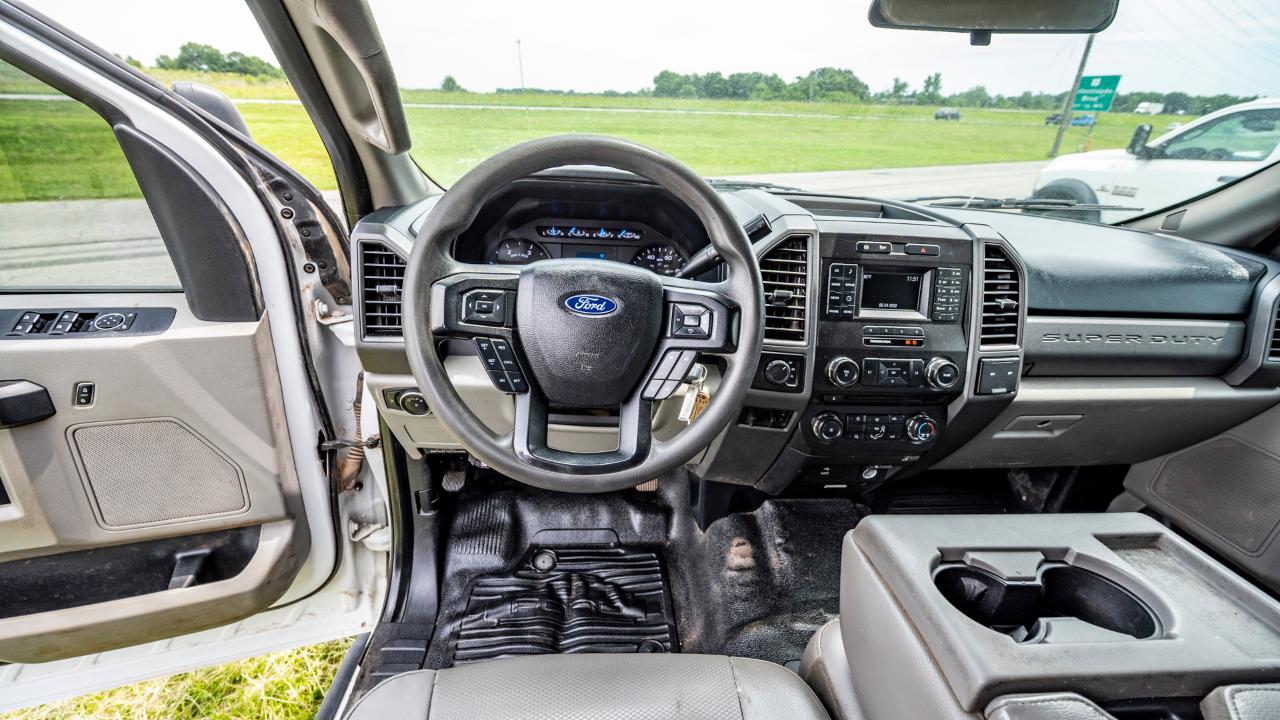 Ford F-550 SuperCab DRW 4WD 2017