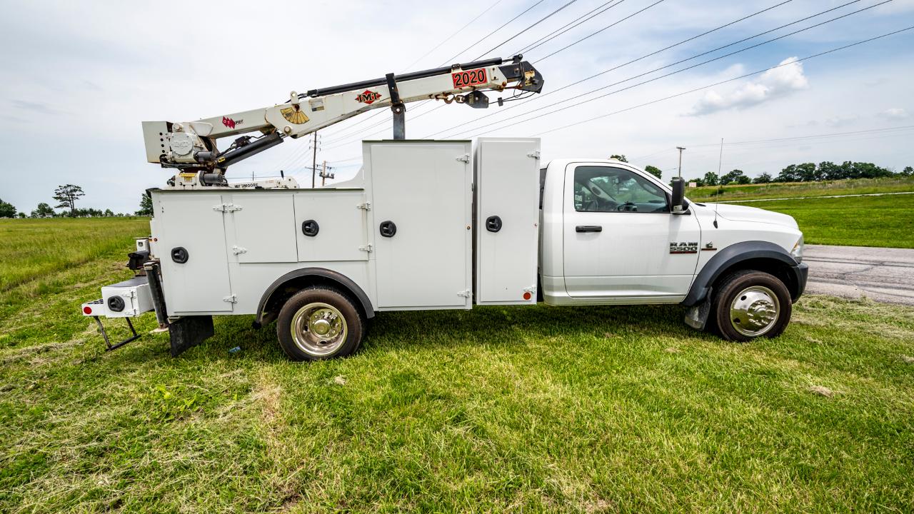 RAM 5500 Regular Cab 4WD DRW 2015