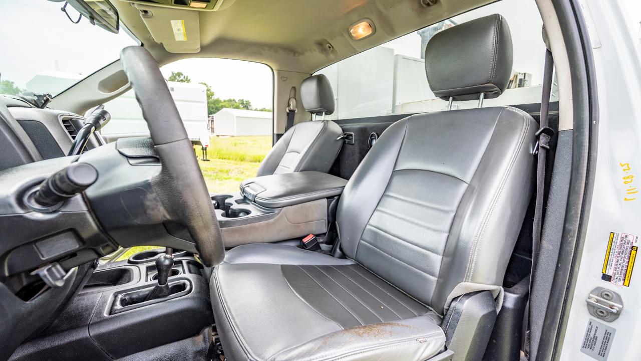 RAM 5500 Regular Cab 4WD DRW 2015